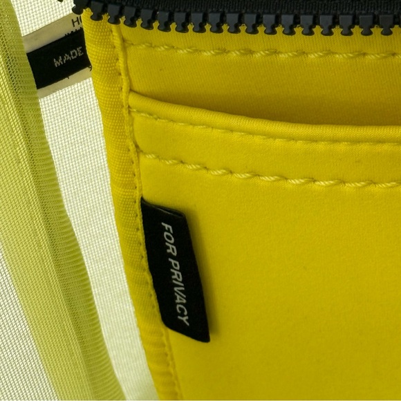 Marc Jacobs Nylon The Mesh Medium Tote Bag Fluo Yellow - Picture 8 of 17